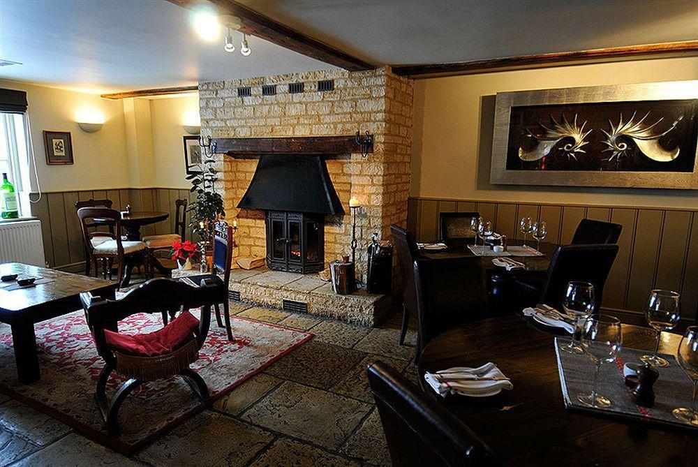 The Chequers Inn Cassington Eksteriør billede