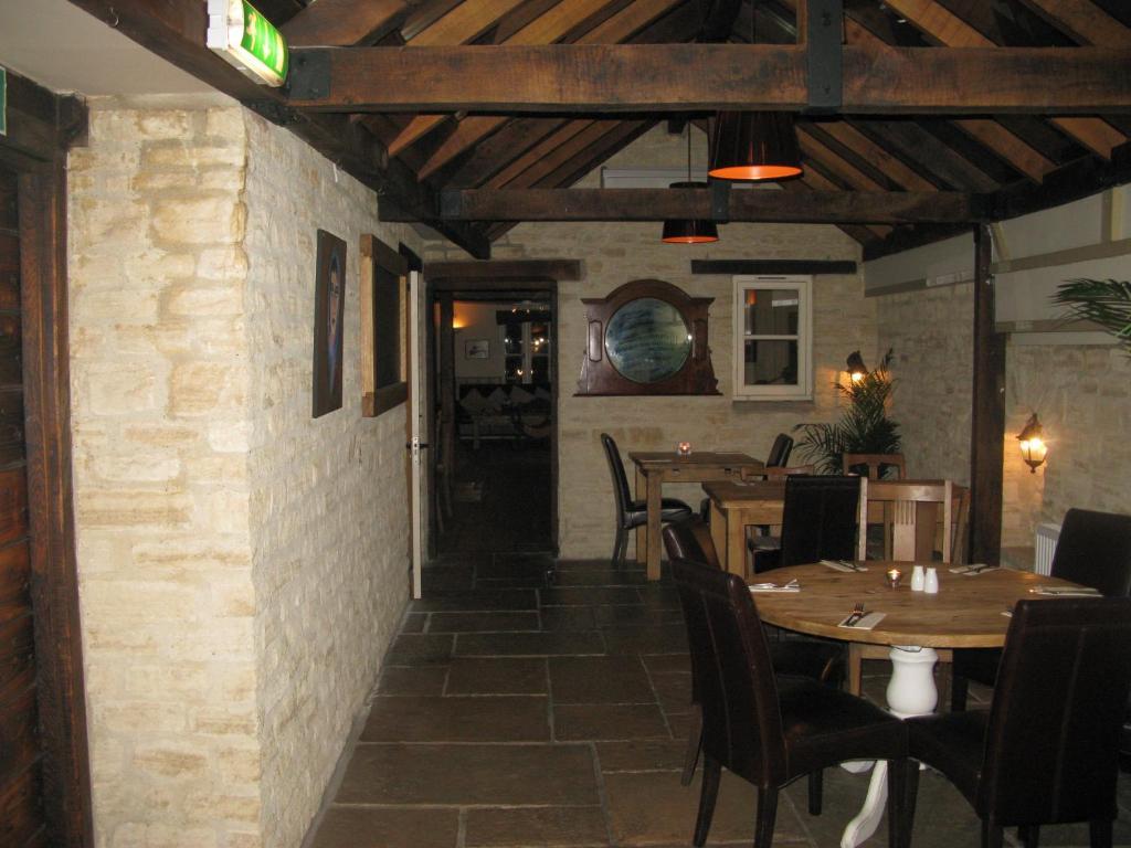 The Chequers Inn Cassington Eksteriør billede