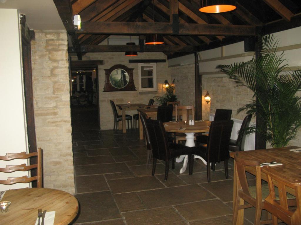 The Chequers Inn Cassington Eksteriør billede