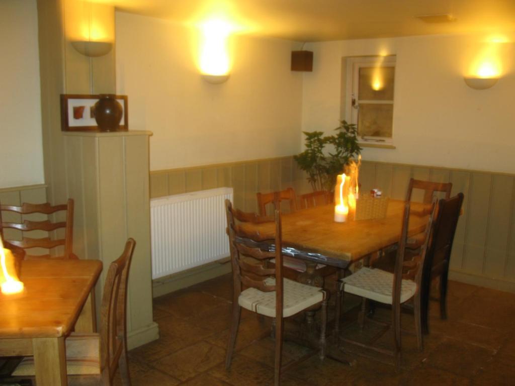 The Chequers Inn Cassington Eksteriør billede